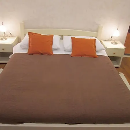 Apartment Quiet - 5 Min Walk To Old Town And Bacvice