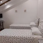 Apartmán Quiet - 5 Min Walk To Old Town And Bacvice *